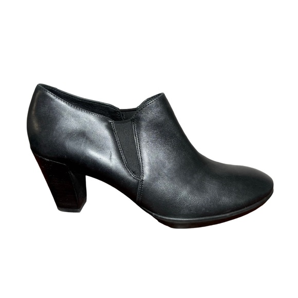 Ecco Shoes - Women’s Ecco black leather heels size 41 USA 9.5